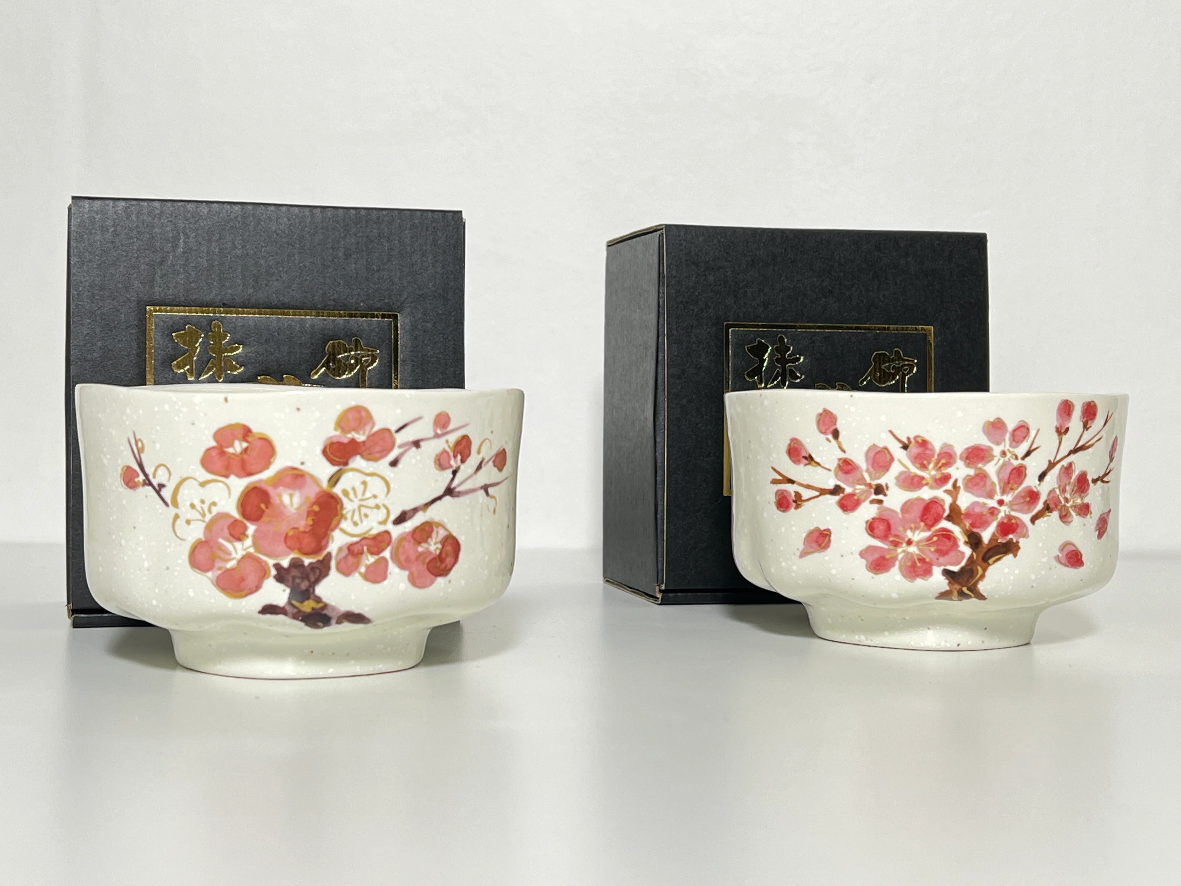 Japanese Ceramic “Kin-Sai Ume” Matcha Bowl – Gold-Accented Plum Design - Image 5